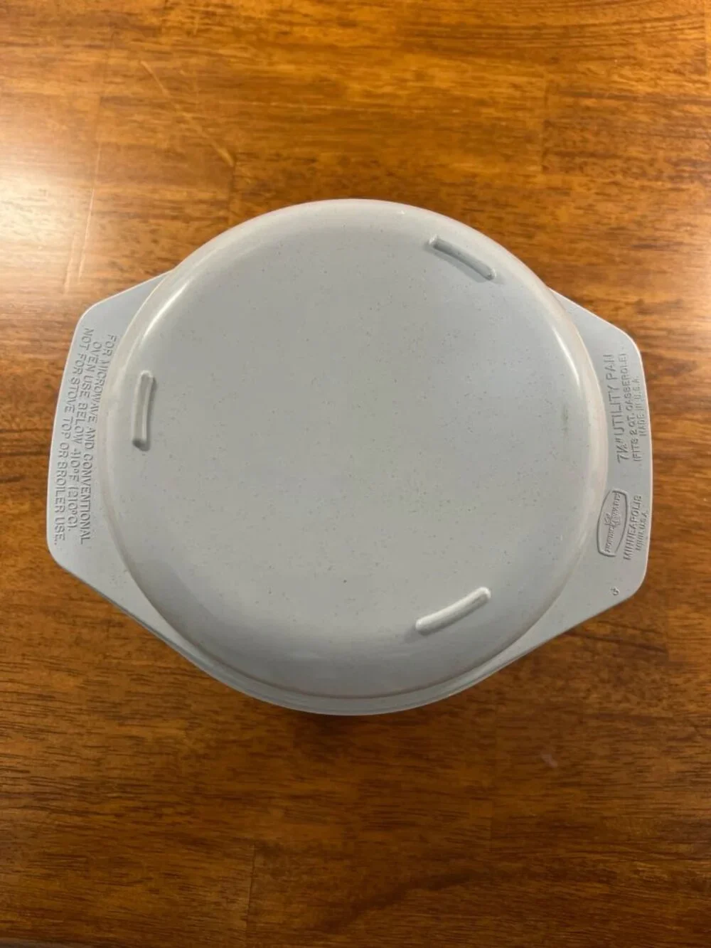 Nordic Ware 2-quart plastic pan with lid